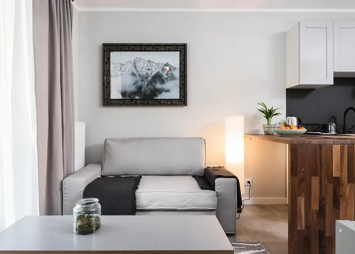 Slusarska Apartment 1